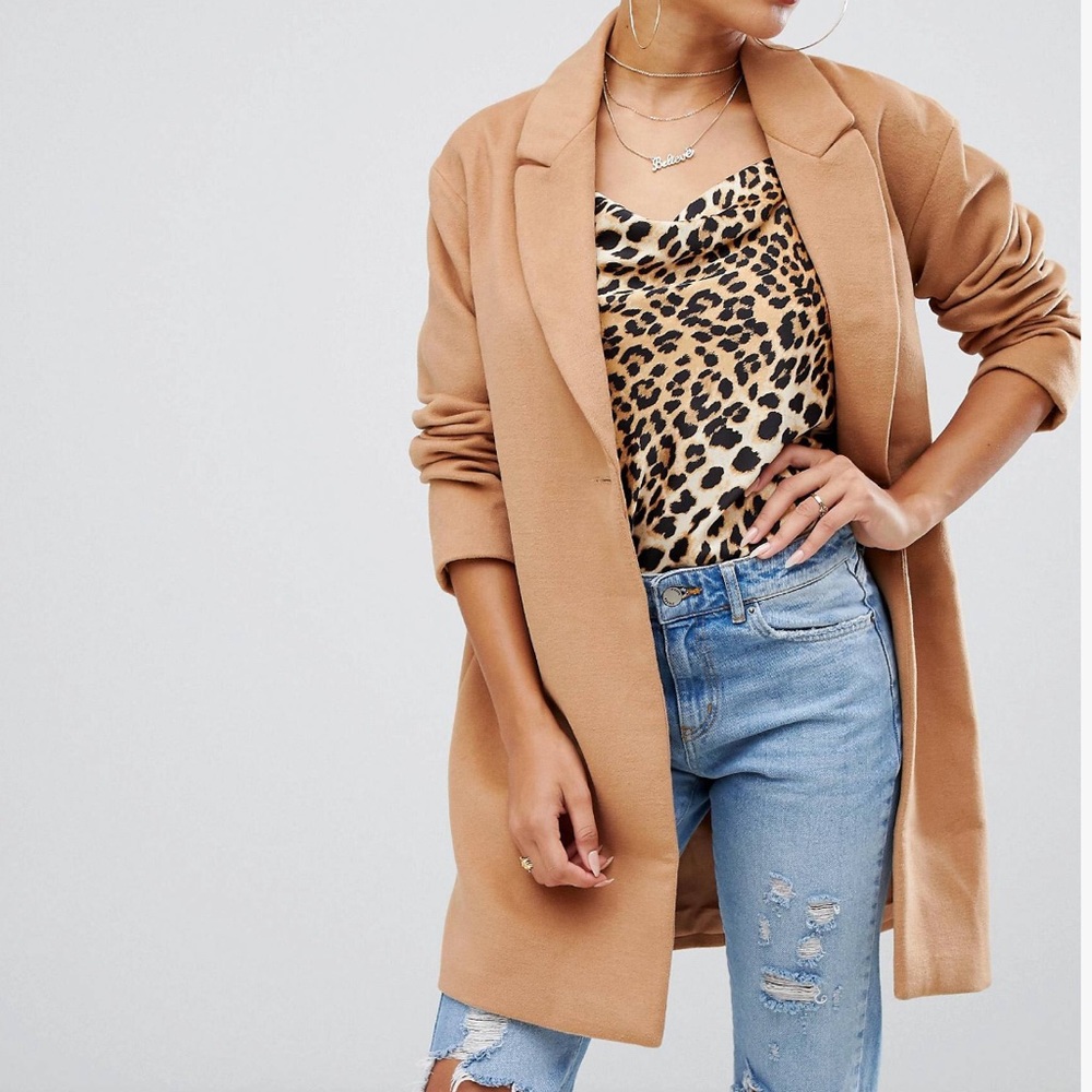 Size US 6 Camel wool like coat tan nude NEW